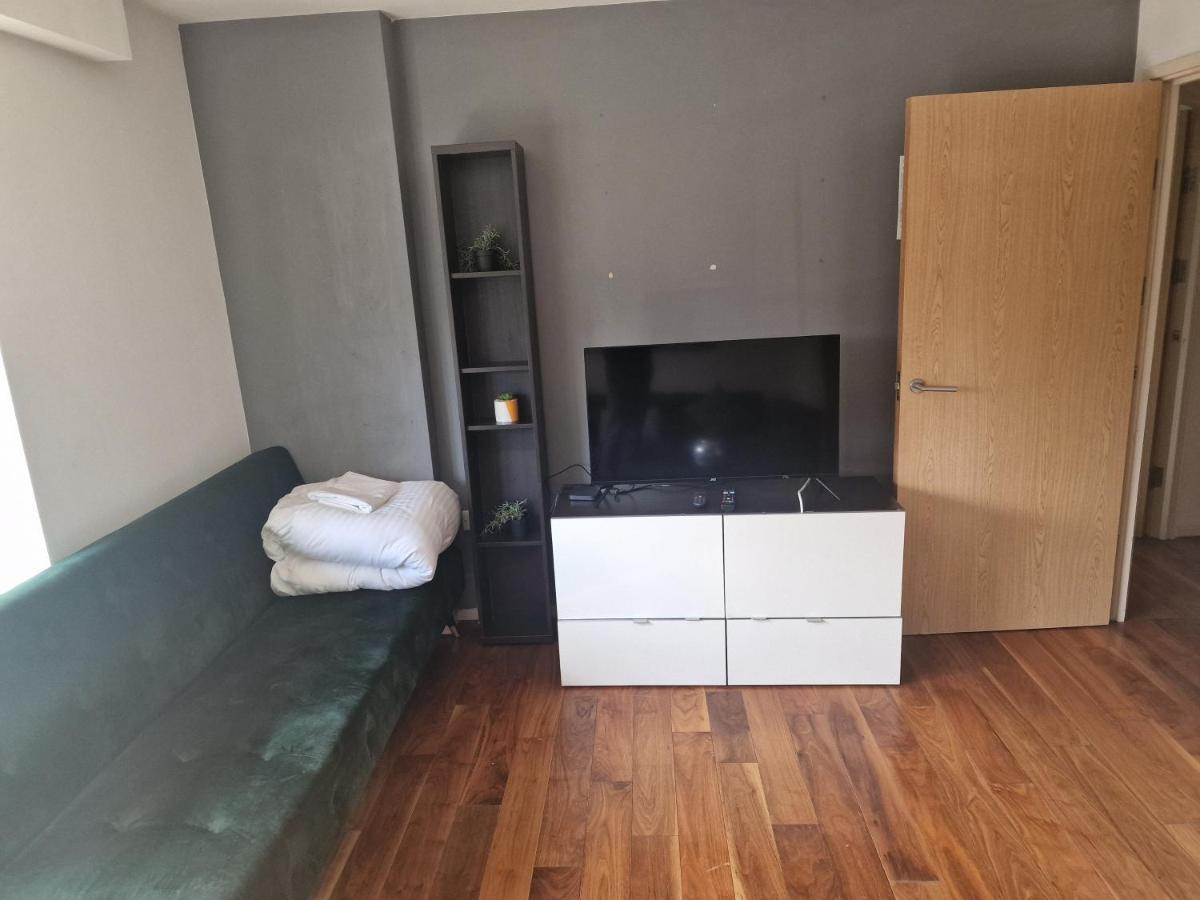 Immaculate 1-Bed Apartment In לונדון מראה חיצוני תמונה